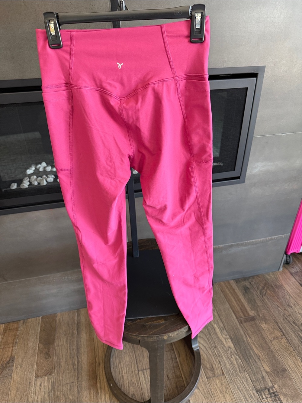 Ladies Active Leggings - Bright Pink - Picture 3 of 3